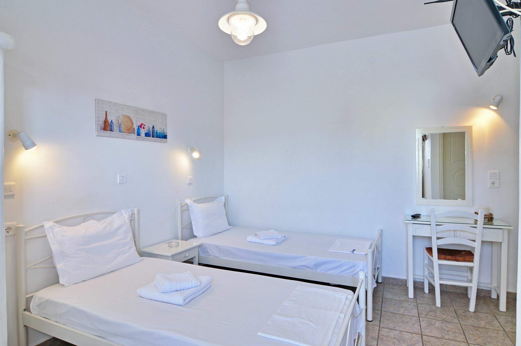 Anerousses Hotel Adamantas  Buitenkant foto